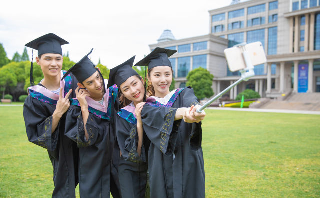 探索南昌二建培训机构，展示各大学习中心